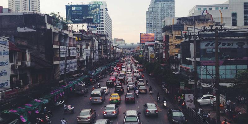 山东防裂贴的材质奥秘：建筑防水在不同气候下的适应性研究