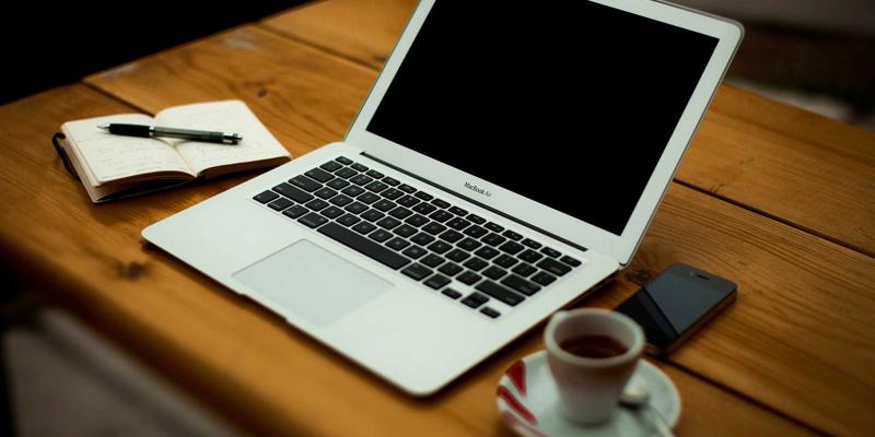 旧水泥路面加铺沥青前，如何用好防裂贴？关键预处理与裂缝调查技术解析