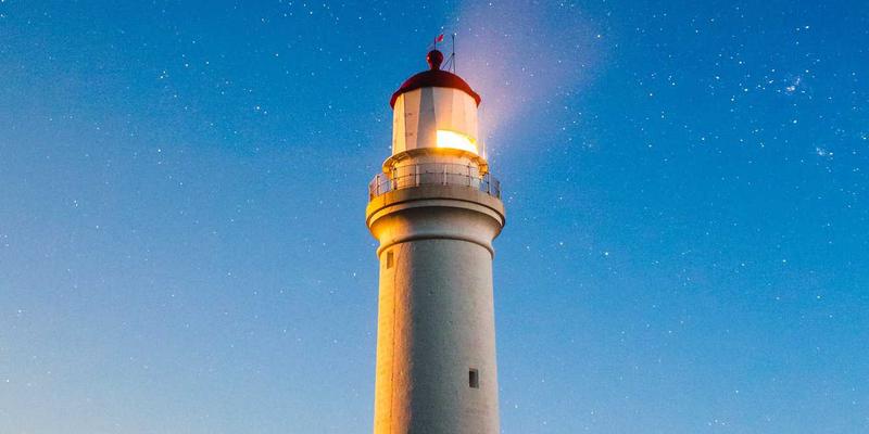 防裂贴在高等级公路半刚性基层反射裂缝防治中的应用与长期观测分析