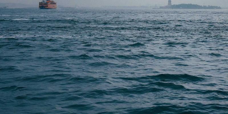 防裂贴完全使用指南：从原理到施工的建筑防水关键一步